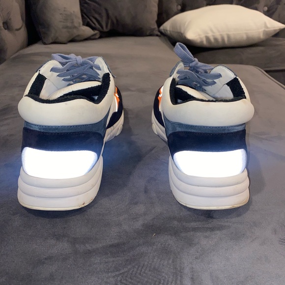 CHANEL CC LOGO SNEAKER BLUE/ORANGE (REFLECTIVE) - Picture 7 of 10